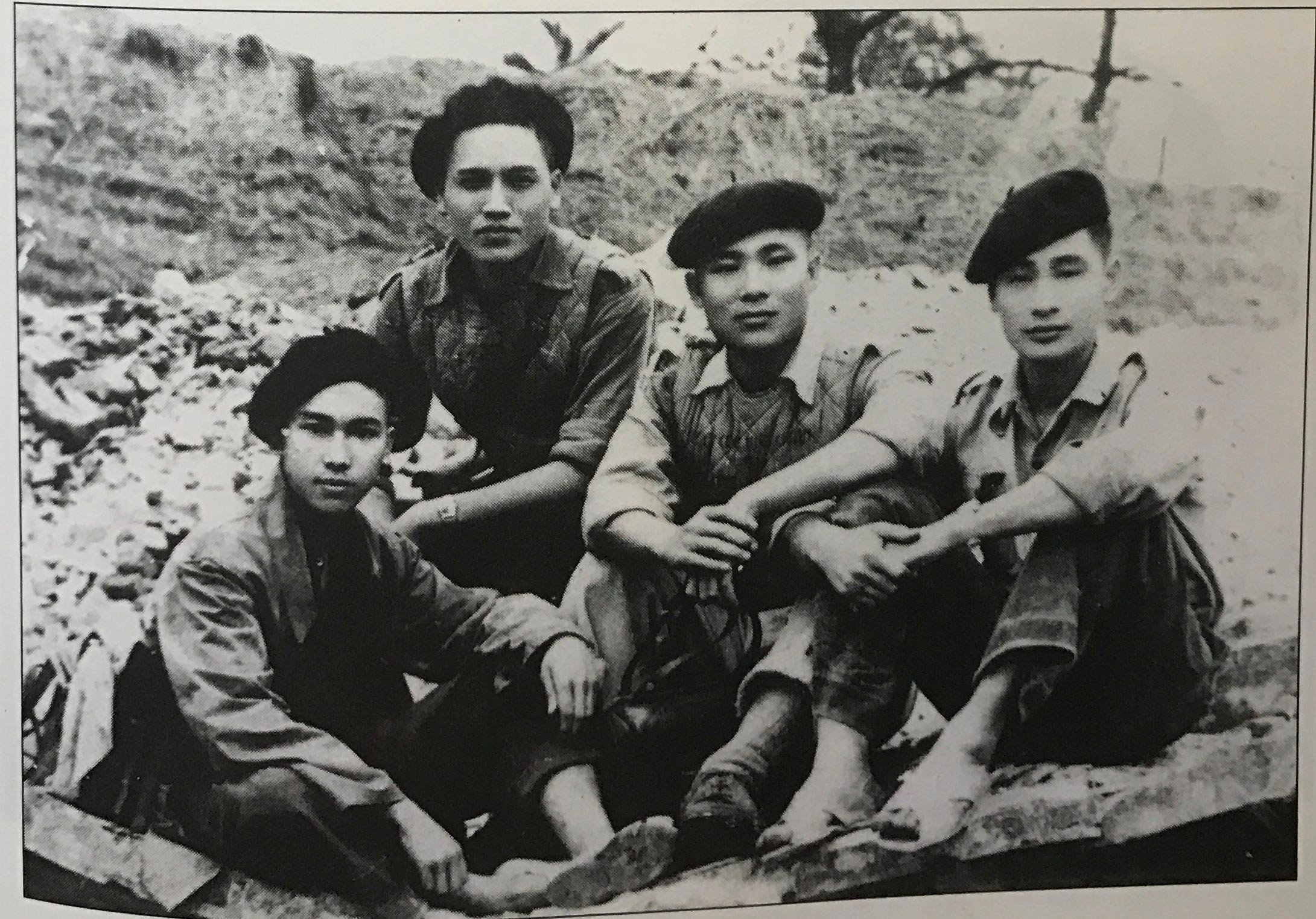 phan-tich-bai-tay-tien3