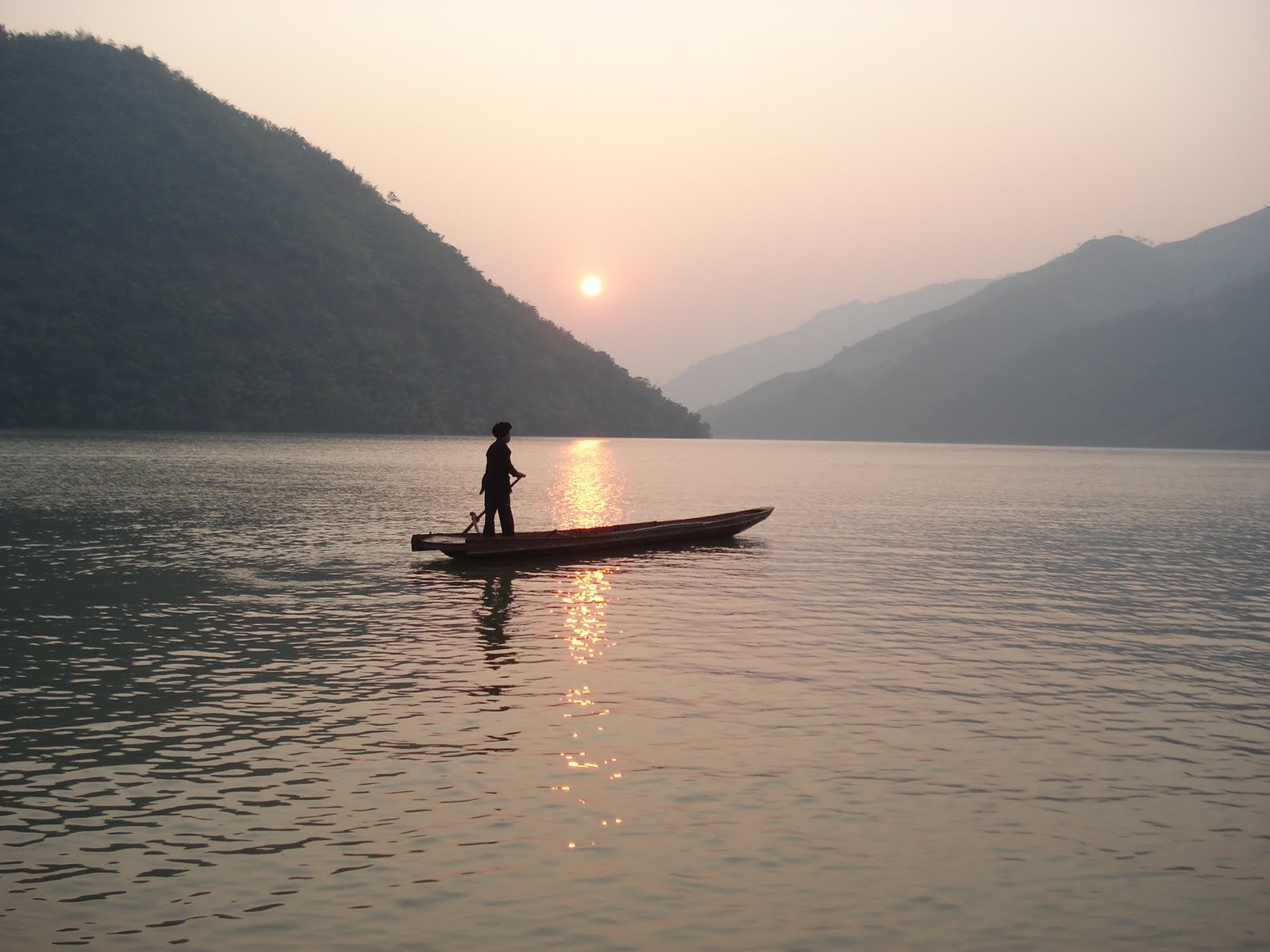 soan-van-nguoi-lai-do-song-da